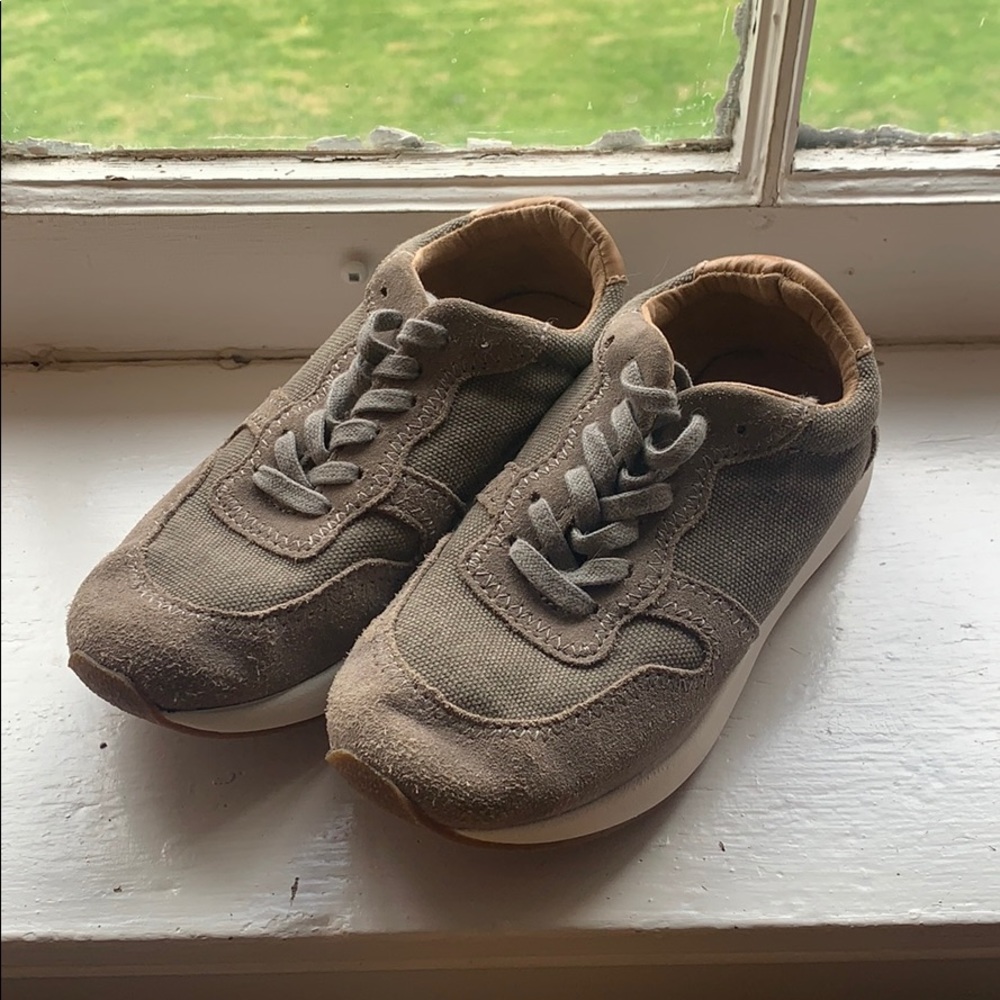 Toddler boy tan shoes